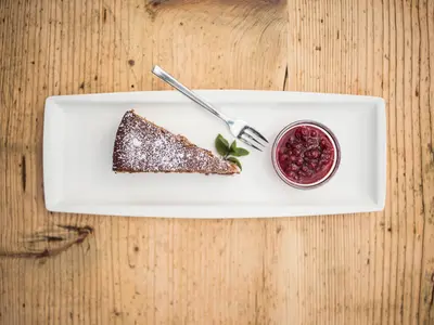 Nachtisch im Skigebiet Meran 2000 © Florian Andergassen