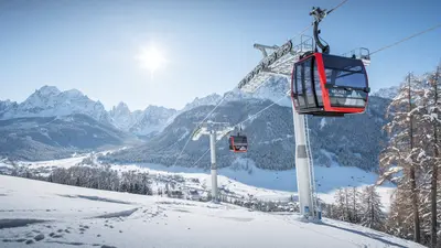 Seilbahn im Skigebiet 3 Zinnen