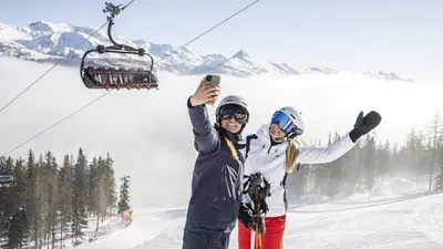 Skifahren im Skigebiet 3 Zinnen