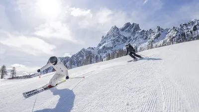 Skifahren im Skigebiet 3 Zinnen