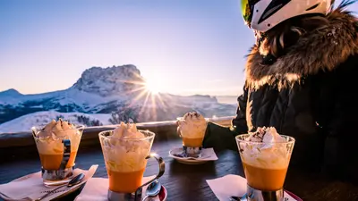 Langsam geht die Sonne unter