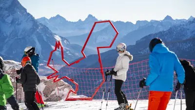 Das Maskottchen der Ski-WM 2021 hieß Corty und ist ein rotes Eichhörnchen