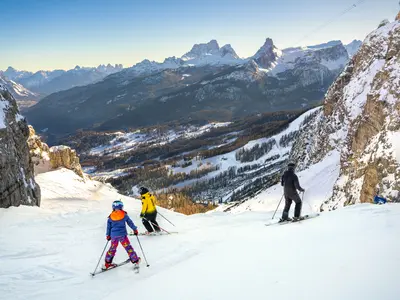 Skipiste in Cortina d`Ampezzo © manazproductions