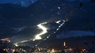 Die Pisten sind von 19.30 bis 22.30 für den Nachtskilauf geöffnet