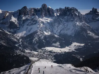 Abfahrt mit Ausblick im Skigebiet San Martino di Castrozza © San Martino di Castrozza