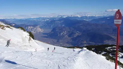 Bick die Abfahrt D hinunter