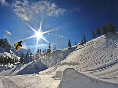 Snowboarder in Monterosa © Monterosa Ski