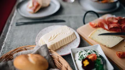 Herzhaftes Frühstück in den Unterkünften und Hütten in Pfelders