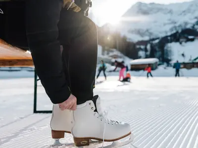 Schlittschuhfahren im Skigebiet Pfelders im Passeiertal © Benjamin Pfitscher