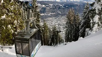 Gondel in den Bergen