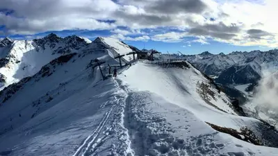 Bergstation im Skigebiet Pila