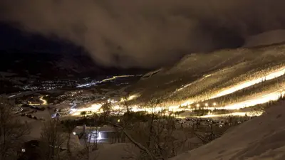 Das Skigebiet Hemsedal Skicenter bei Nacht