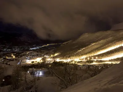 Das Skigebiet Hemsedal Skicenter bei Nacht &nbsp; © Hemsedal Skisenter
