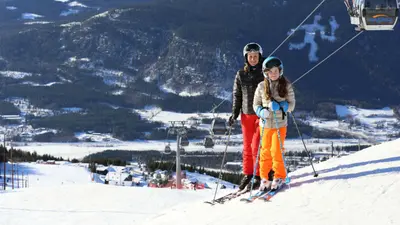 Gondelbahn im Skigebiet Hafjell