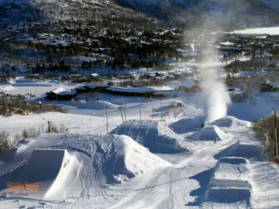 Blick auf den Snowpark vom Skigebiet Hovden © Hovden Alpinsenter