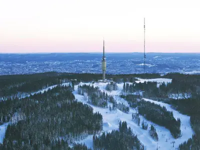 Blick auf das Skigebiet Tryvann Vinterpark © Oslo Vinterpark