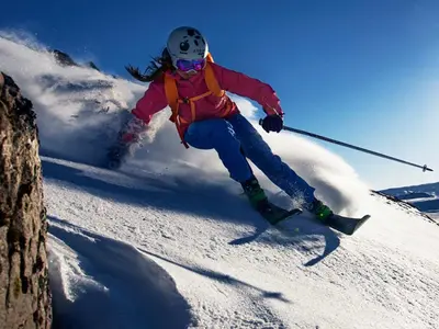 Skifahrerin bei der Abfahrt © Björn Anrmo / Funäsfjällen