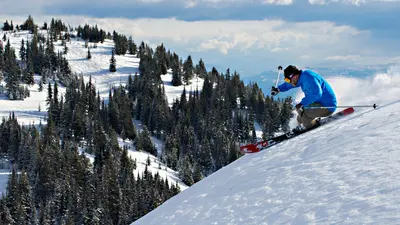 Skifahrer auf dem Mount Tod