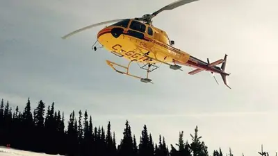 Mit dem Helikopter ins Skigebiet Hudson Bay Mountain