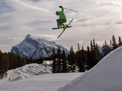 Freestylen im Skigebiet Norquay © Mt. Norquay Banff