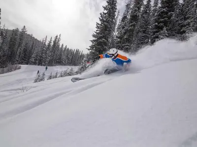Skifahren im Skigebiet Norquay © Mt. Norquay Banff