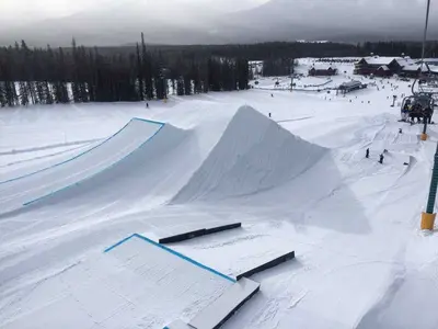 Der Snowpark im Skigebiet Lake Louise © Lake Louise Ski Resort