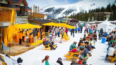Après Ski direkt an der Piste im Skigebiet Sunshine Village