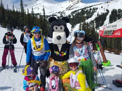 Spaß auf den Pisten  im Skigebiet Marmot Basin © Marmot Basin