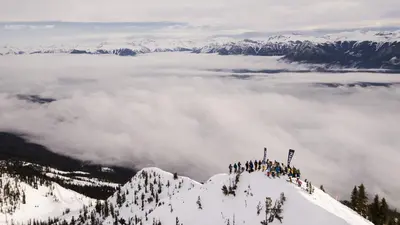 Berggipfel im Skigebiet Kicking Horse