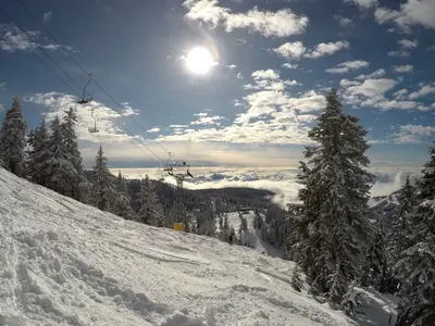 Blick auf einen Sessellift am Cypress Mountain © Cypress Mountain