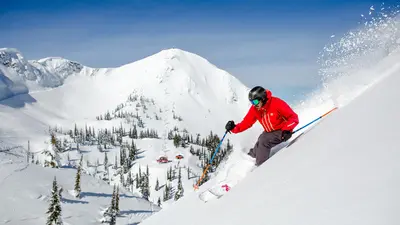 Tiefschneefahrer in Fernie