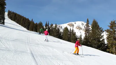Familie auf einer Piste in Park City