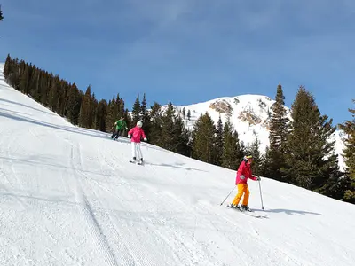 Familie auf einer Piste in Park City © Vail Resorts