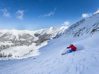 Abfahrt in Arapahoe Basin © Dave Camara