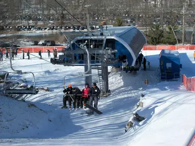 Aufstieg mit dem Sessellift © Bogus Basin Mountain Recreational Association
