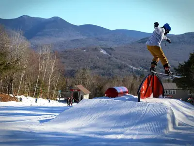 Snowboarder in Waterville Valley © Waterville Valley Resort
