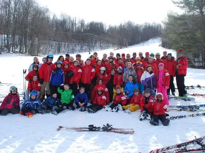 Die Skischule für Groß und Klein © Titus Mountain 