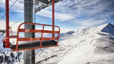 Atemberaubender Blick auf die umliegenden Berge