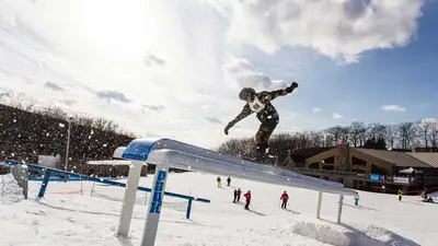 Snowboarder in Montage Mountain