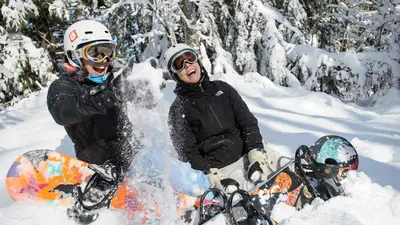 Snowboardfahrer in Ski Sundown
