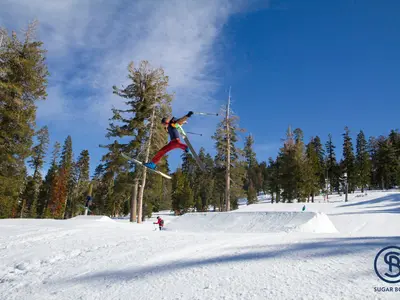Freestyler im Snowpark Sugar Bowl Resort © Sugar Bowl Resort