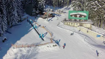 Ski-Kinderspielplatz ?picák