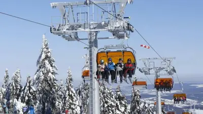 Moderne Liftanlagen in Klinovec