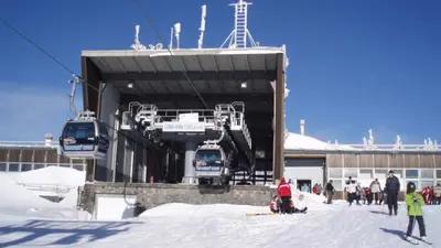 Das Skiresort Cerna Hora bietet überwiegend moderne Liftanlagen