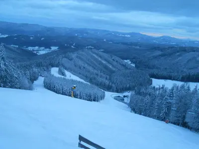 Blick auf Piste und Beschneiungsanlage Skicentrum Kohutka © SKI CENTRUM KOHUTKA, a.s.
