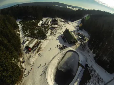 Sicht auf das Skiareal Ricky Orlickych © Ski centrum Rícky v Orlických horách