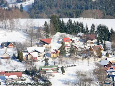 Blick auf die schöne Gemeinde Vitkovice © www.vitkovicevkrk.cz
