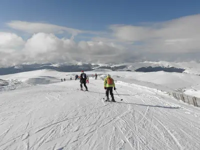 Piste © florin_glontaru via Wikimedia Commons