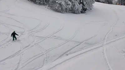 Snowboarder in Maribor Pohorje