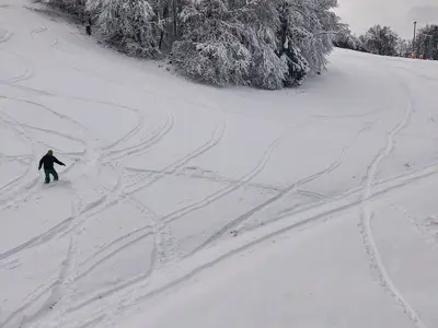 Snowboarder in Maribor Pohorje © Nina Kurnik / slovenia.info